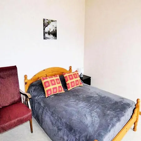 Studio For 2 People